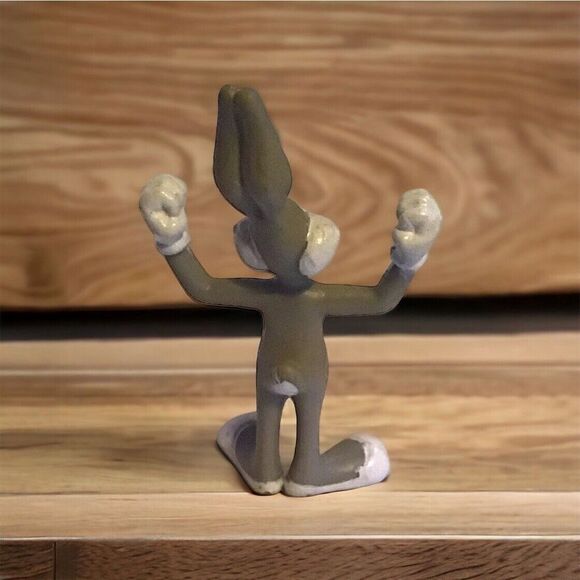 Vintage 1991 Bugs Bunny PVC Figure Warner Bros Looney Toons 3.5" Tall Loose - Picture 2 of 6